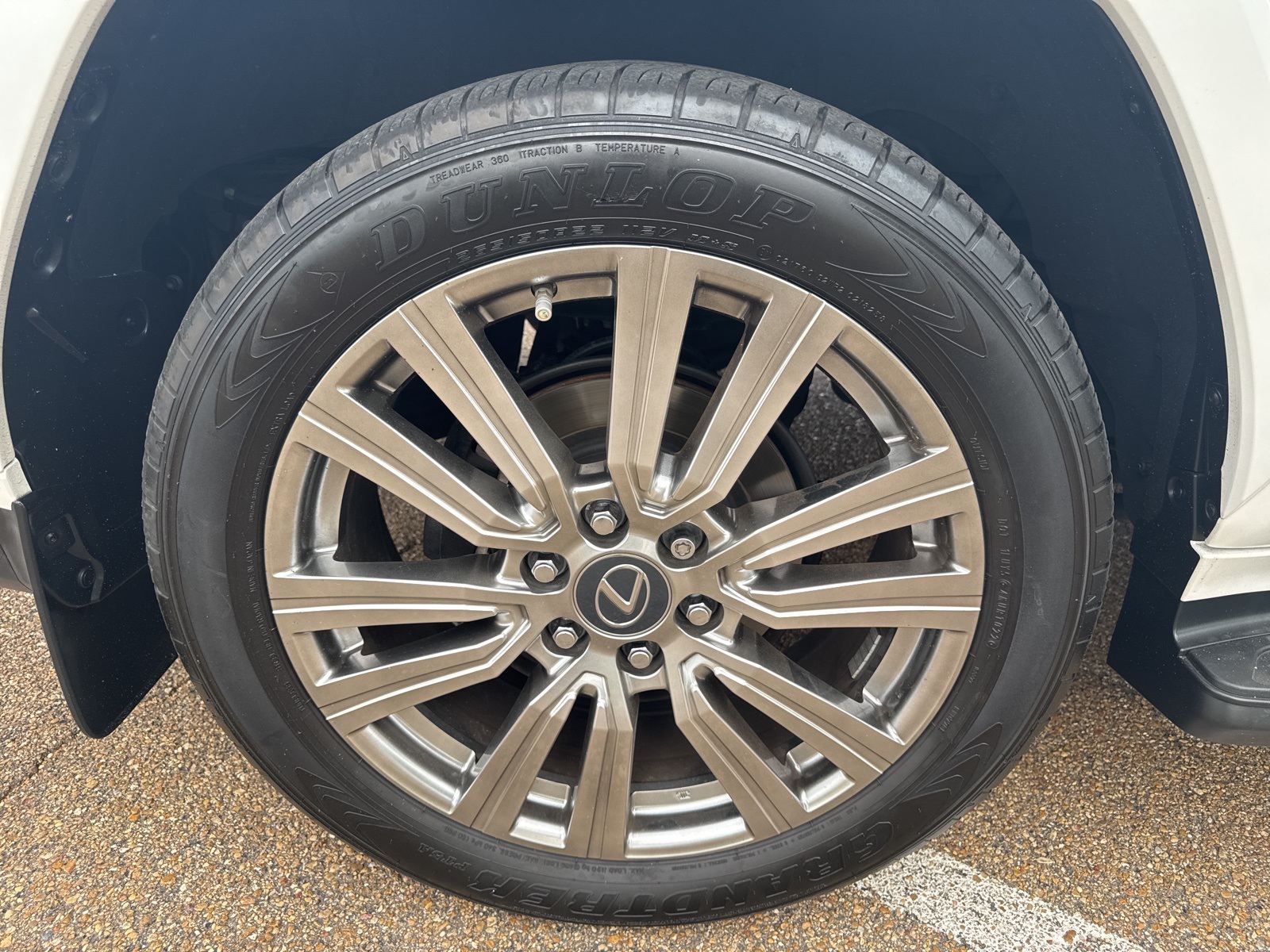 2022 Lexus LX 600 Ultra Luxury photo 11