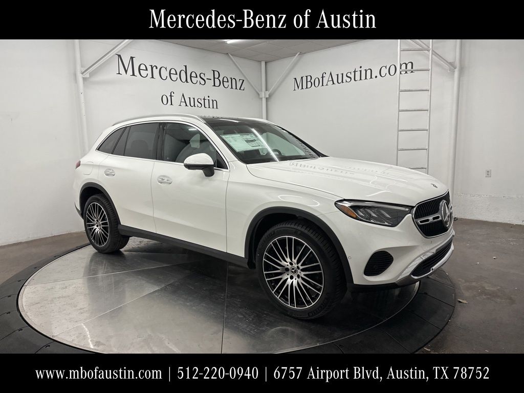 2026 Mercedes-Benz GLC Base's photo