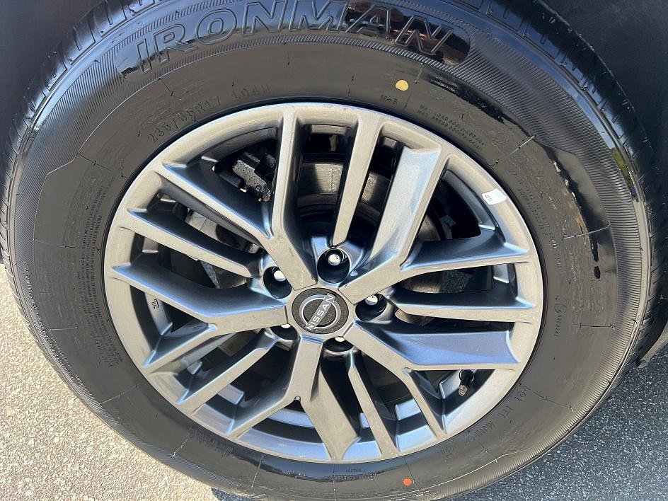 2023 Nissan Rogue S photo 11
