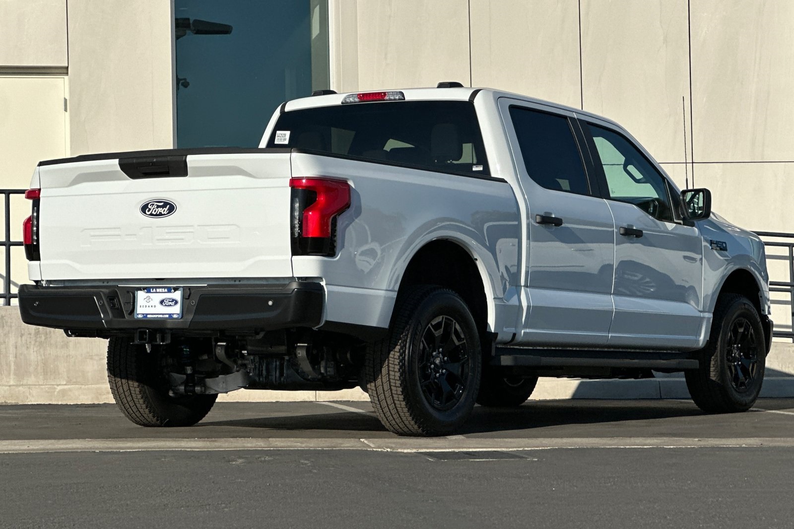 2025 Ford F-150 Lightning photo 3