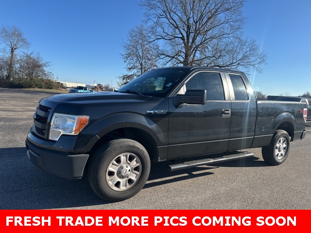 2013 Ford F-150 XL's photo