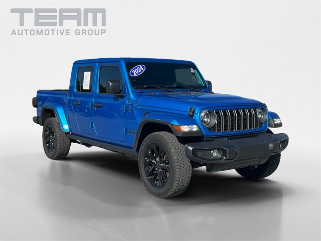 2024 Jeep Gladiator Nighthawk's photo