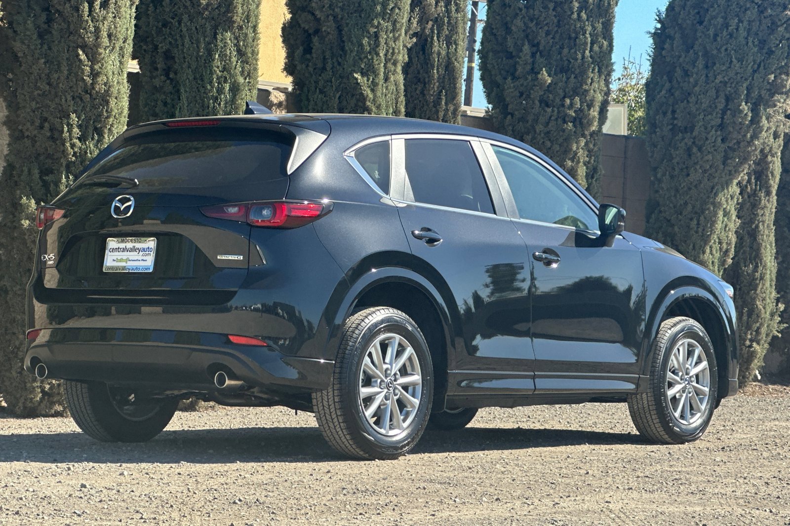 2025 Mazda CX-5 2.5 S Preferred photo 2