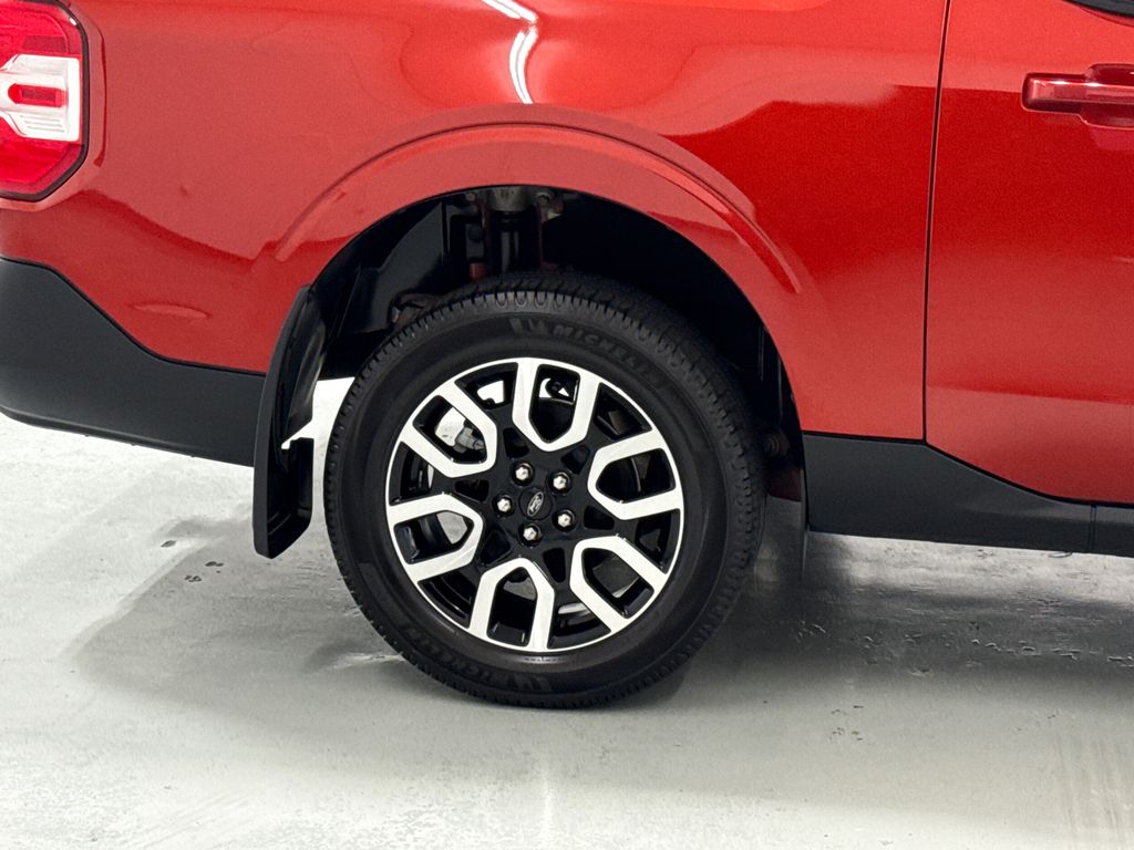 2023 Ford Maverick Lariat photo 3