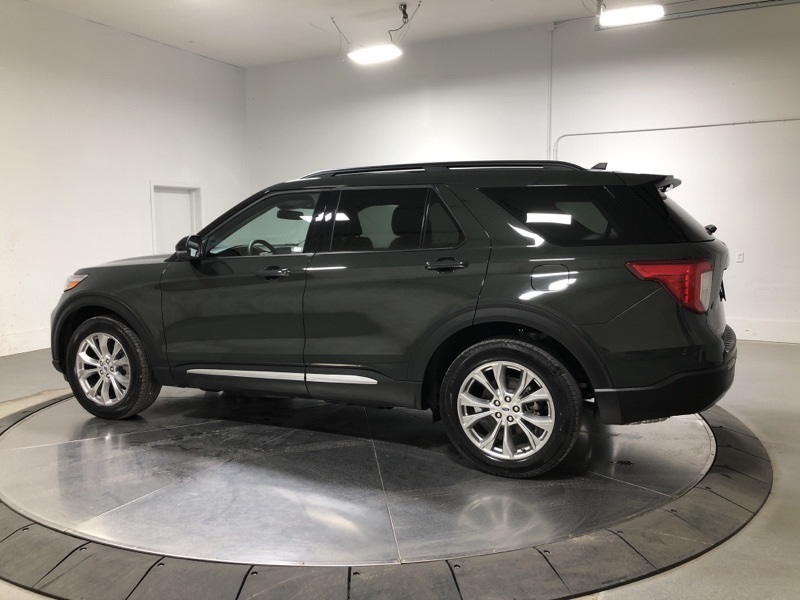 2024 Ford Explorer XLT photo 4