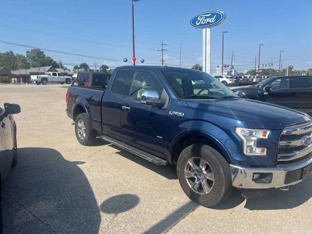 2015 Ford F-150 Lariat photo 2