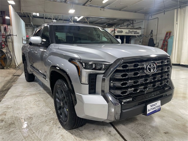 2026 Toyota Tundra Platinum's photo