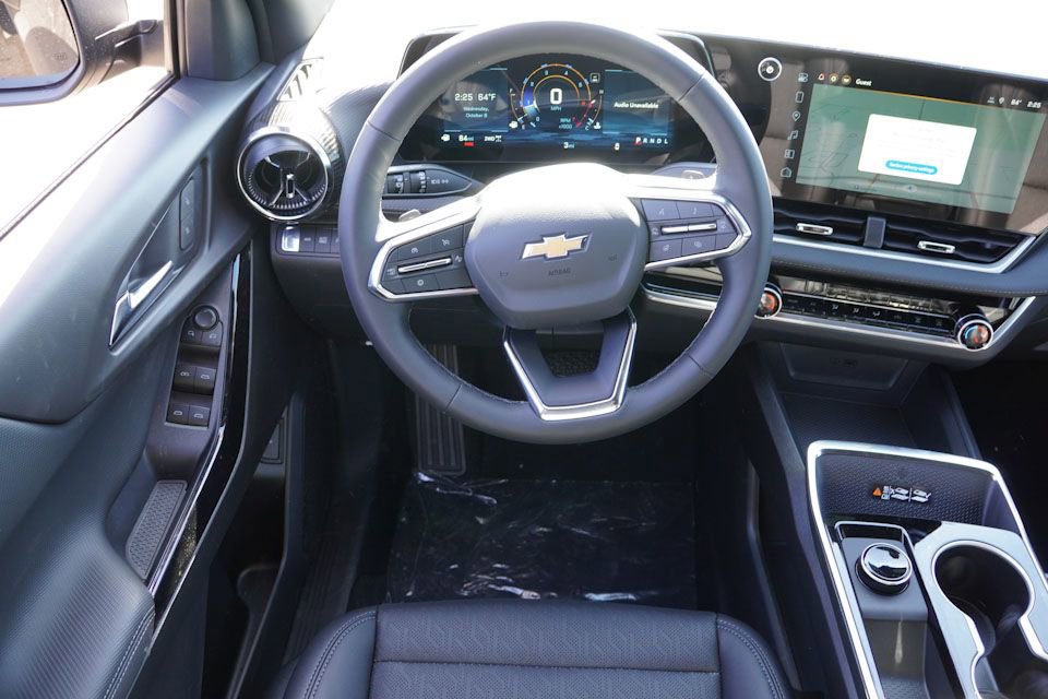 2026 Chevrolet Equinox LT photo 4