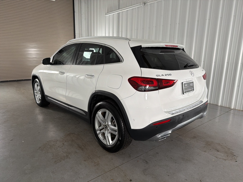 2023 Mercedes Benz GLA 250 photo 2