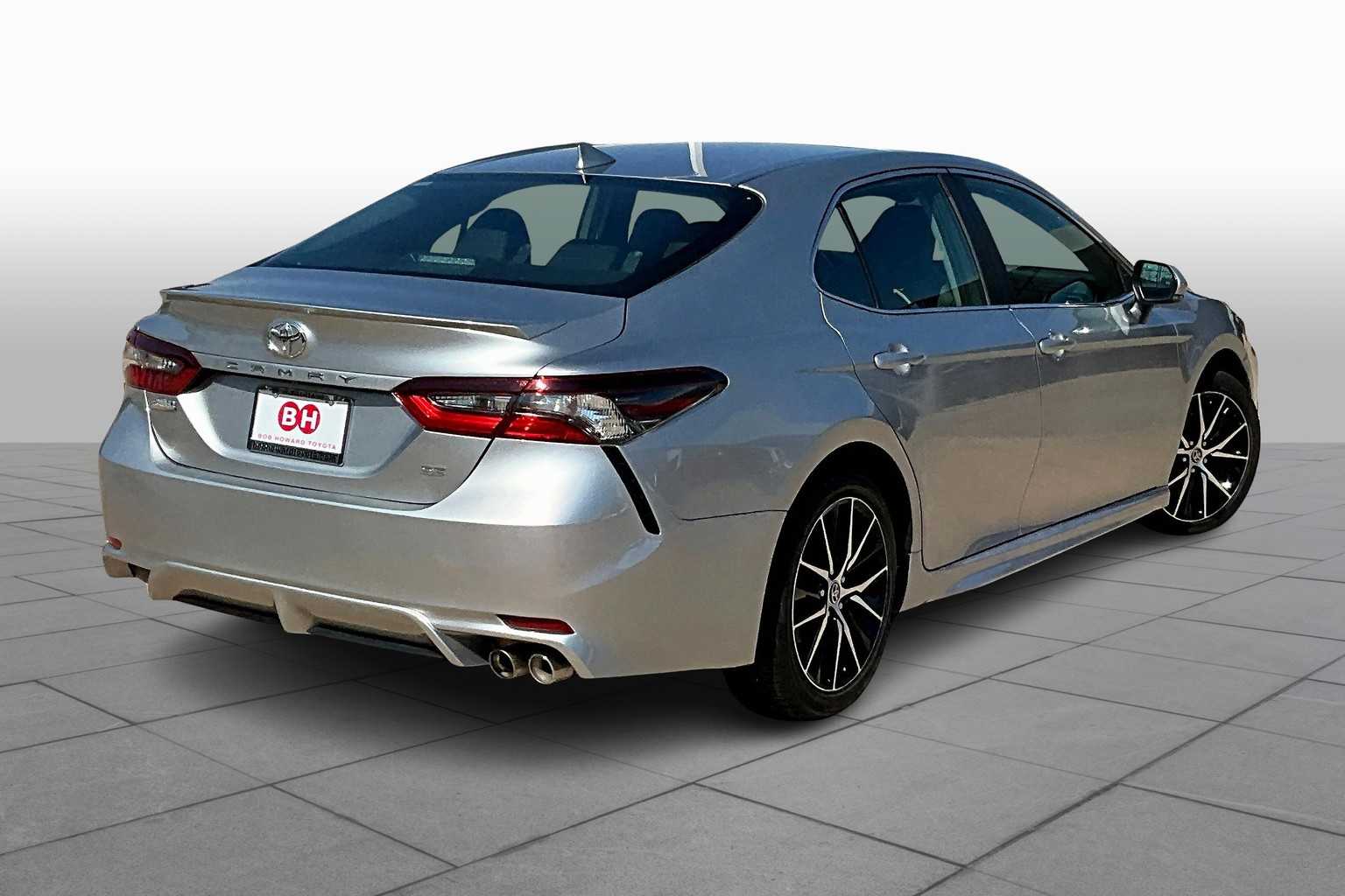 2023 Toyota Camry SE photo 11