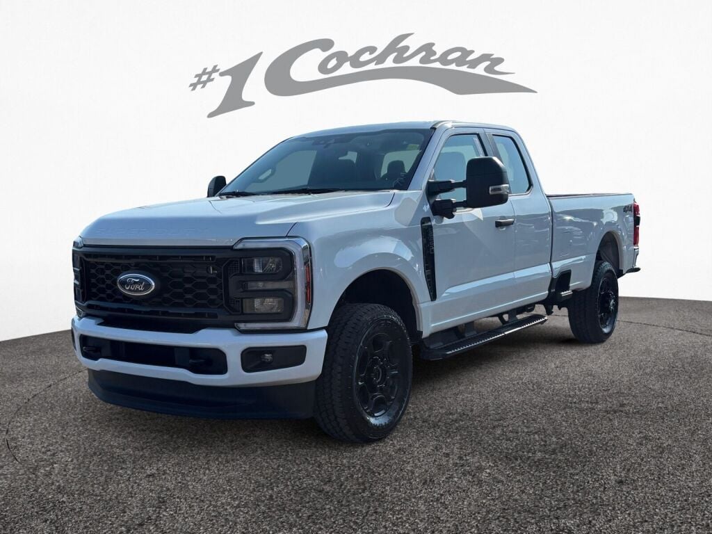 2025 Ford F-350 XL photo 3