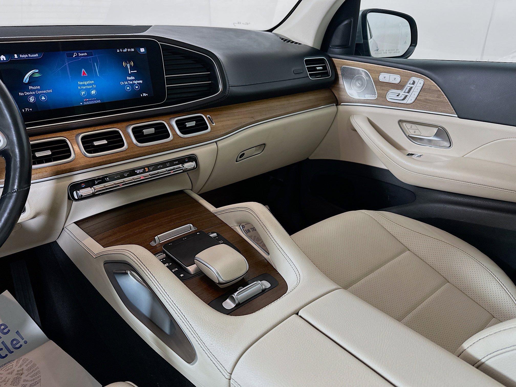 2022 Mercedes Benz GLS 450 4MATIC photo 24