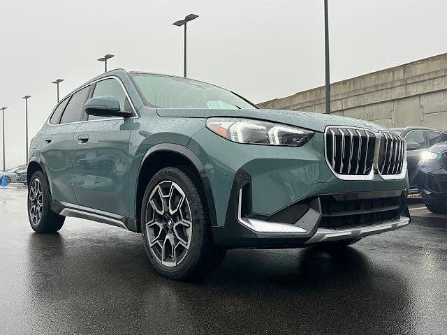2026 BMW X1 28i's photo
