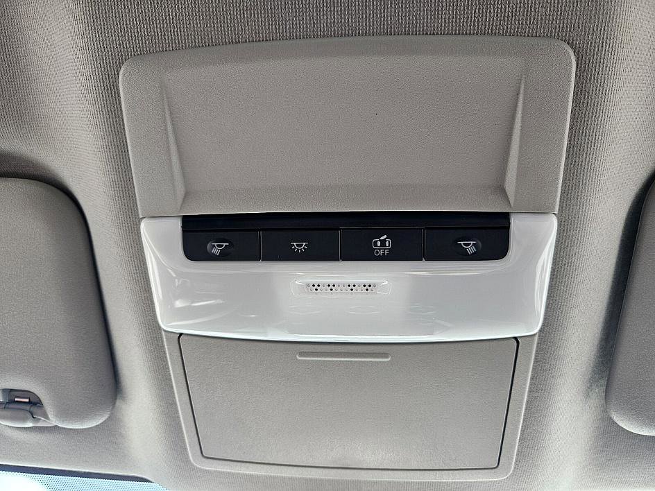 2025 Nissan Sentra SR Midnight Edition photo 20