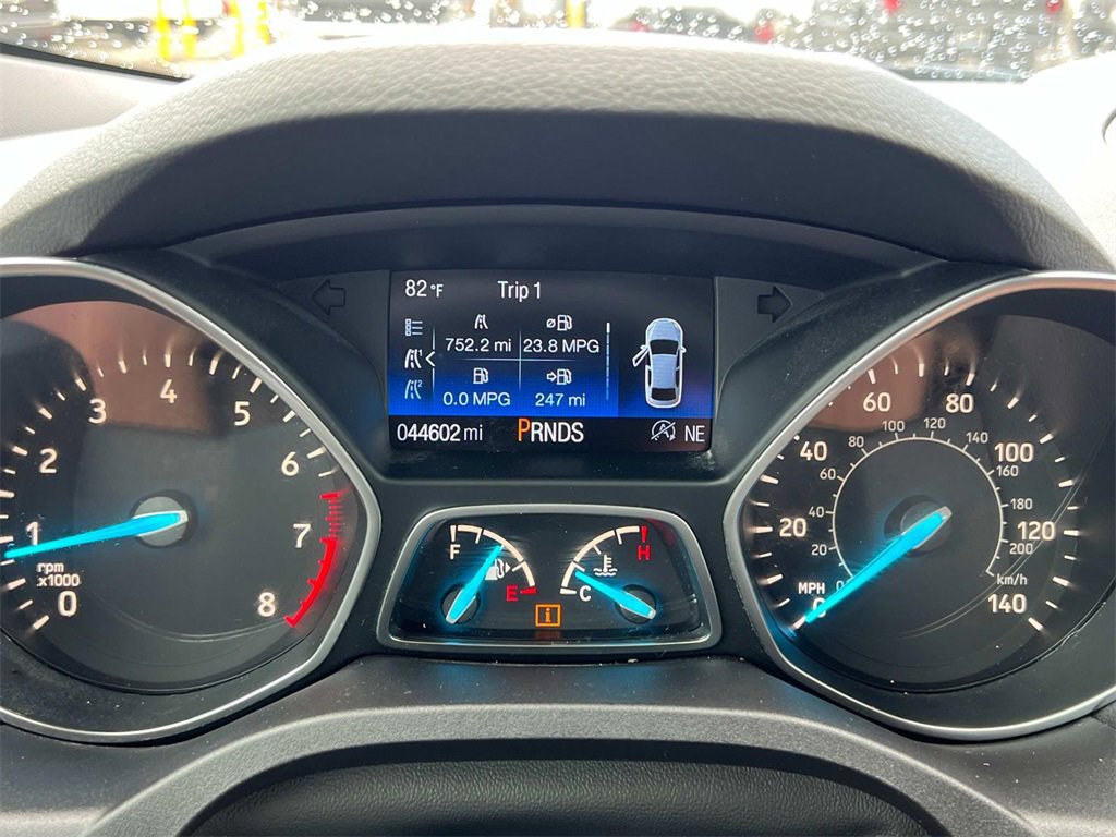 2019 Ford Escape SEL photo 15