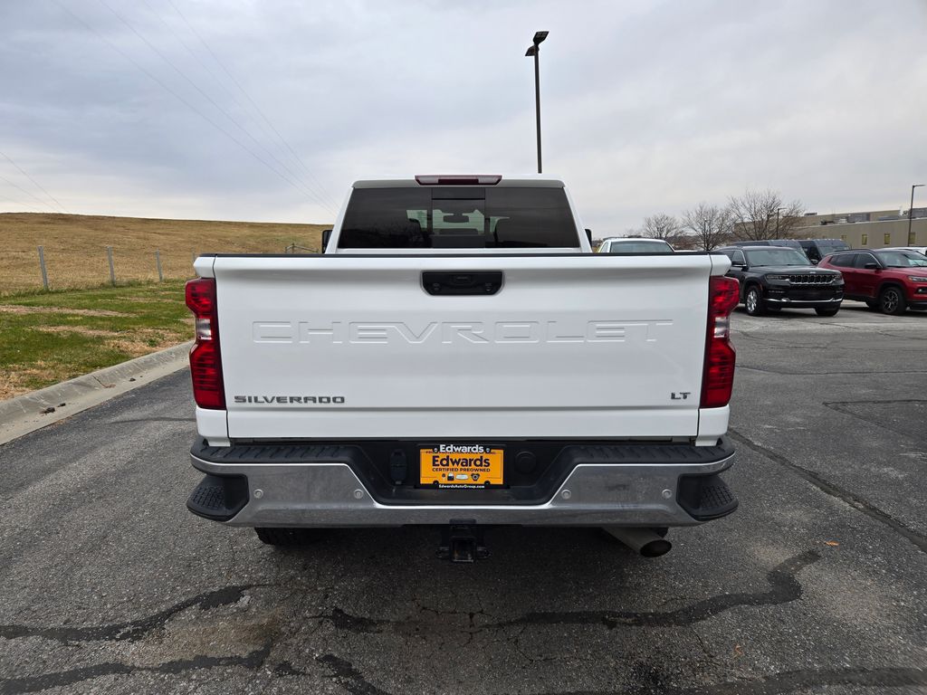 2020 Chevrolet Silverado 2500HD LT photo 4