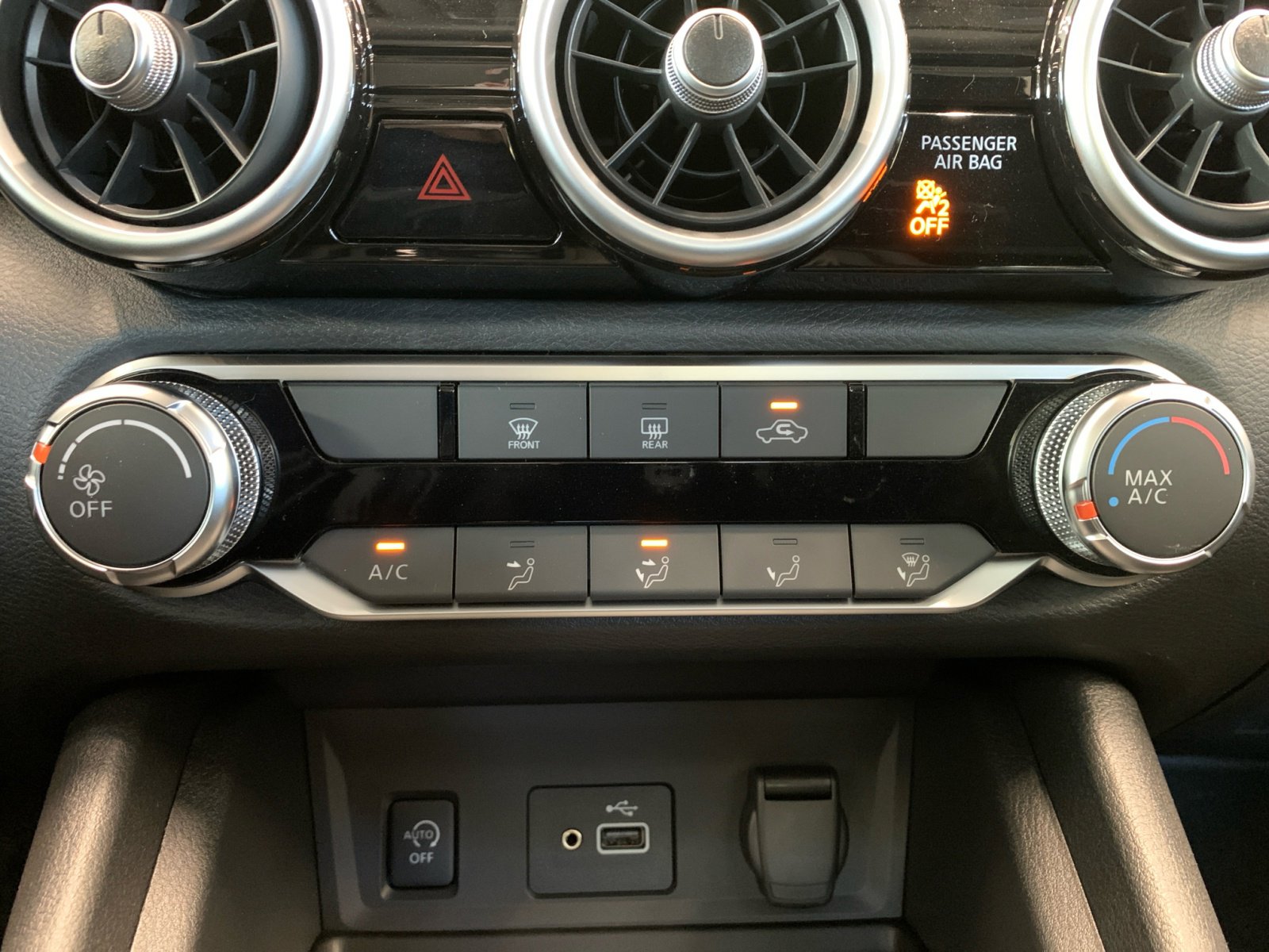 2025 Nissan Sentra S photo 17