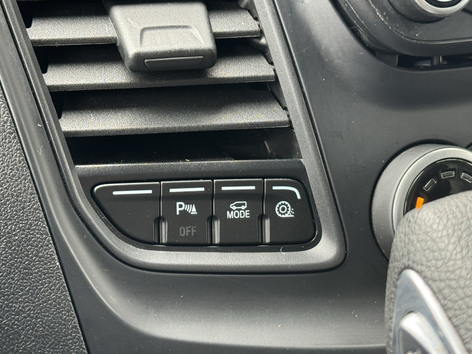 2020 Ford Transit photo 17