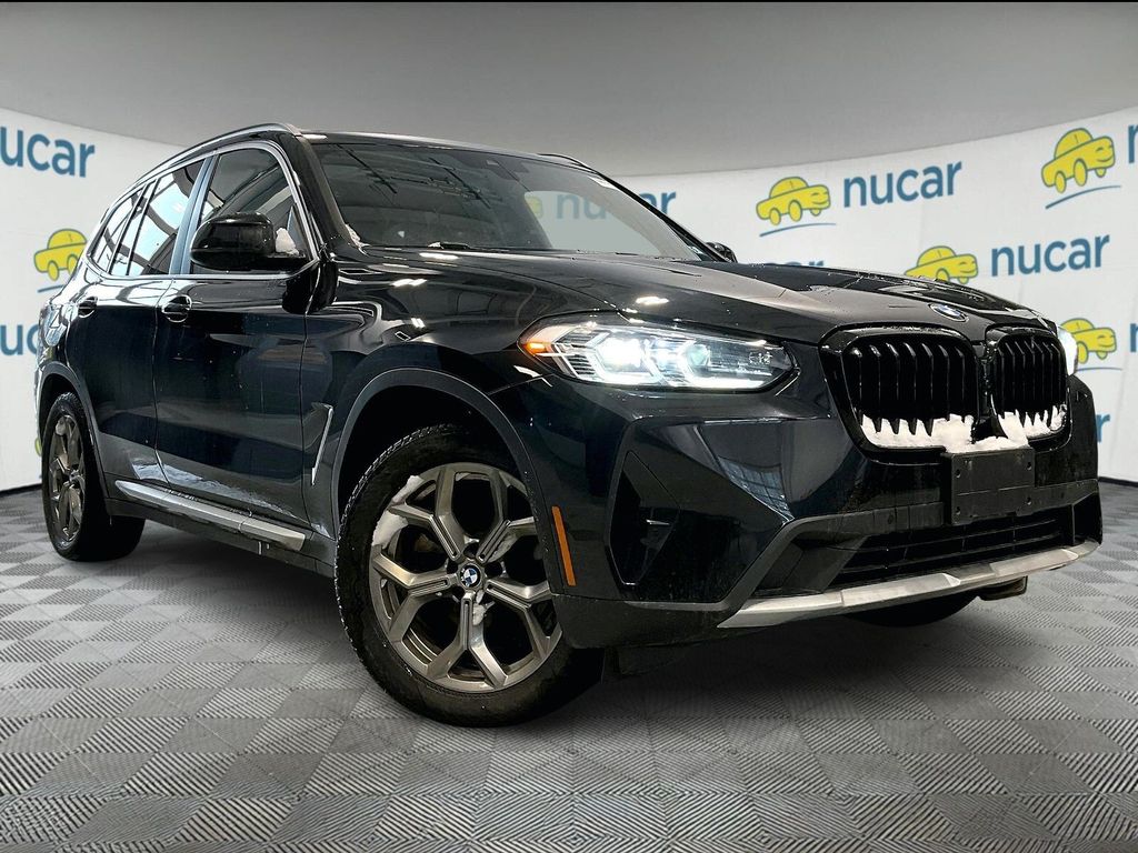 2022 BMW X3 30i's photo