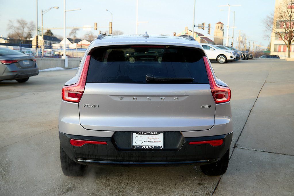 2026 VOLVO XC40 - Image 7