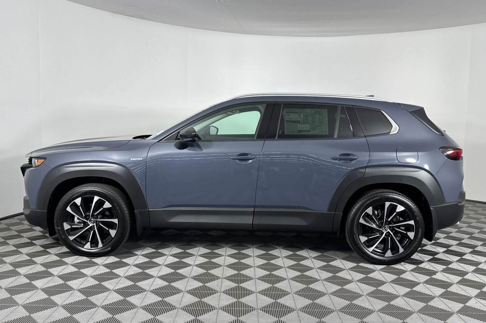 2025 Mazda CX-50 Premium Plus photo 5