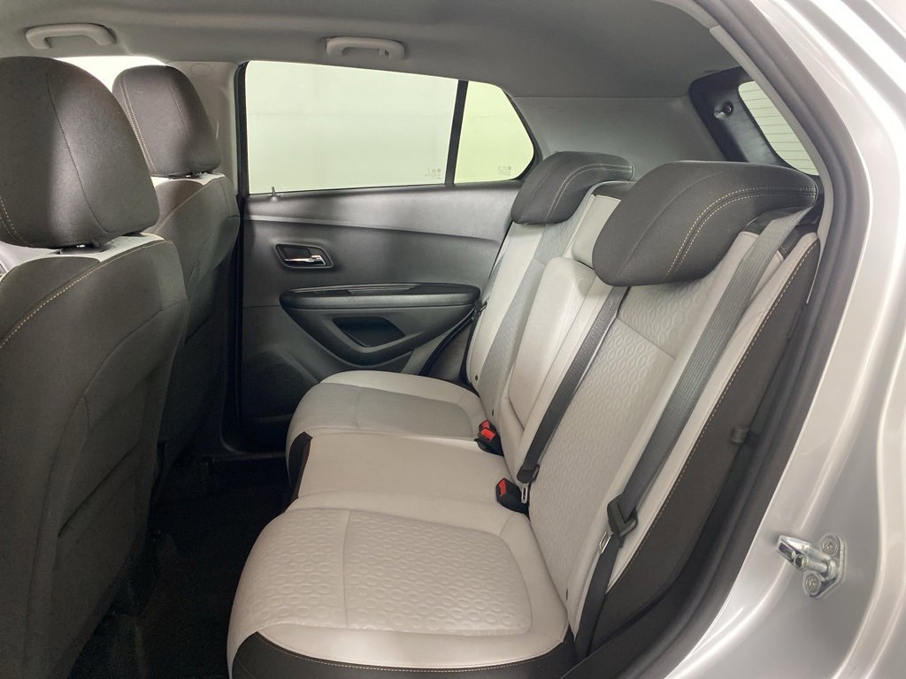 2022 Chevrolet Trax LS photo 20