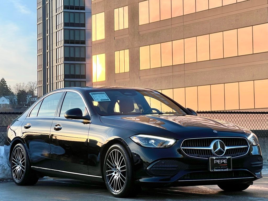 2025 Mercedes-Benz C-Class Sedan C 300's photo