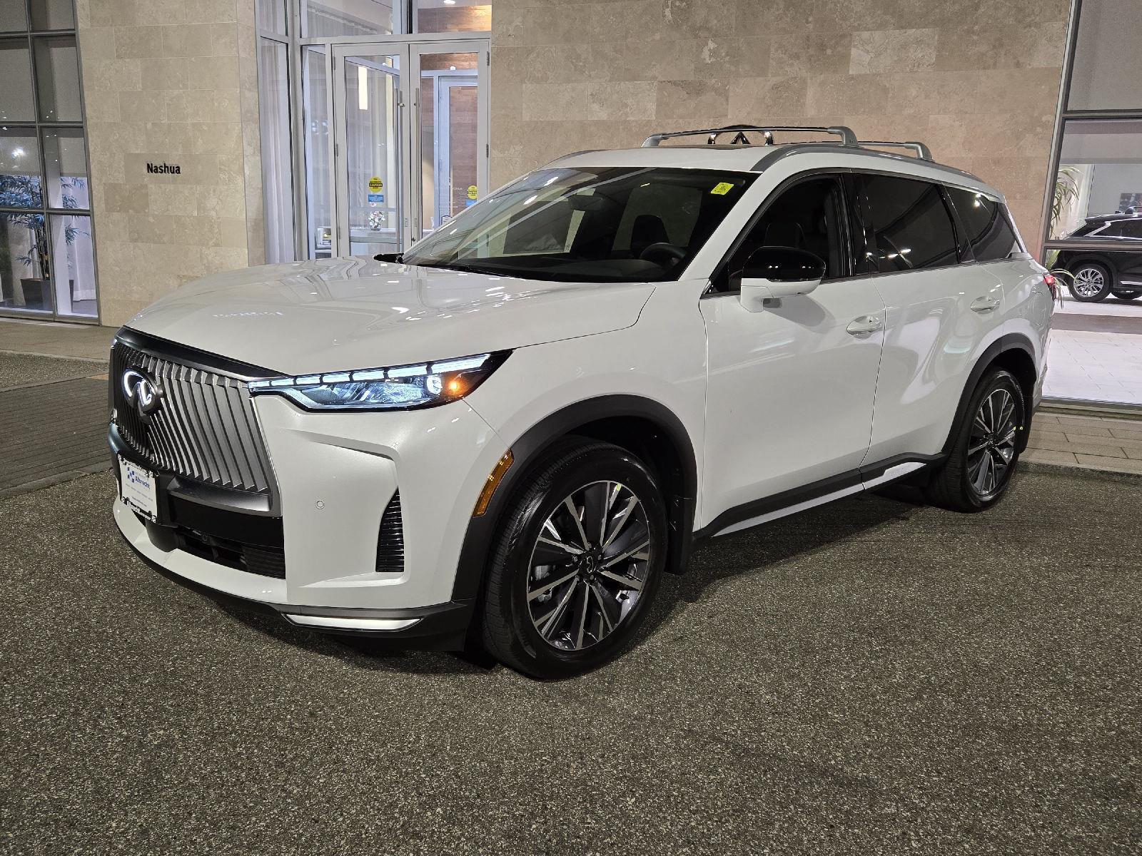 2026 Infiniti QX60 Luxe photo 2
