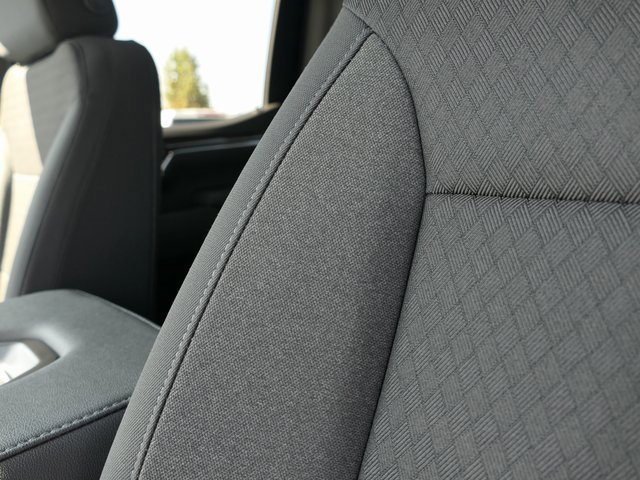 2025 Chevrolet Silverado 1500 LT photo 15