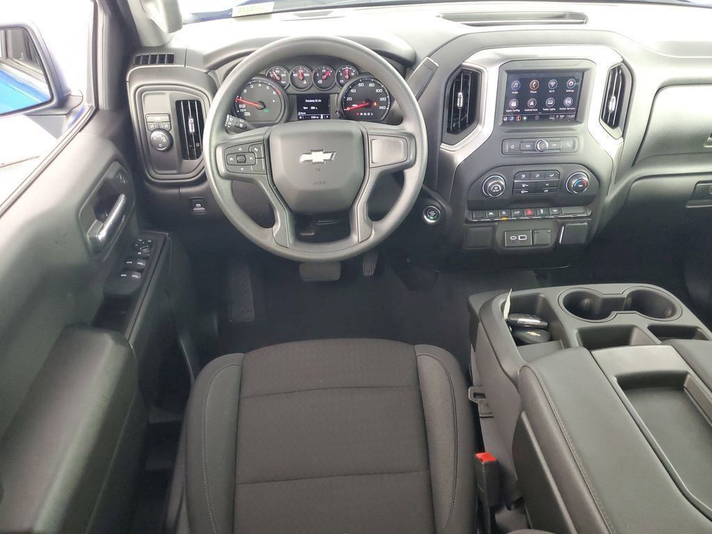 2025 Chevrolet Silverado 1500 Custom photo 10