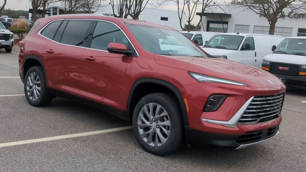 2025 Buick Enclave Preferred photo 2