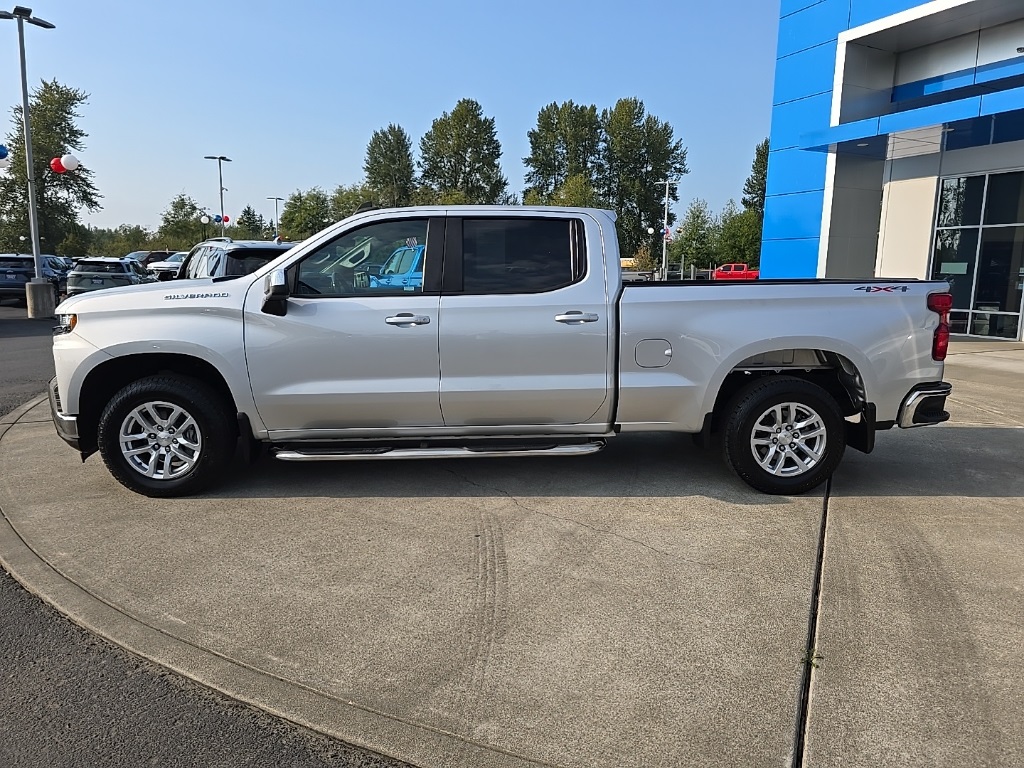 2020 Chevrolet Silverado 1500 LT photo 2