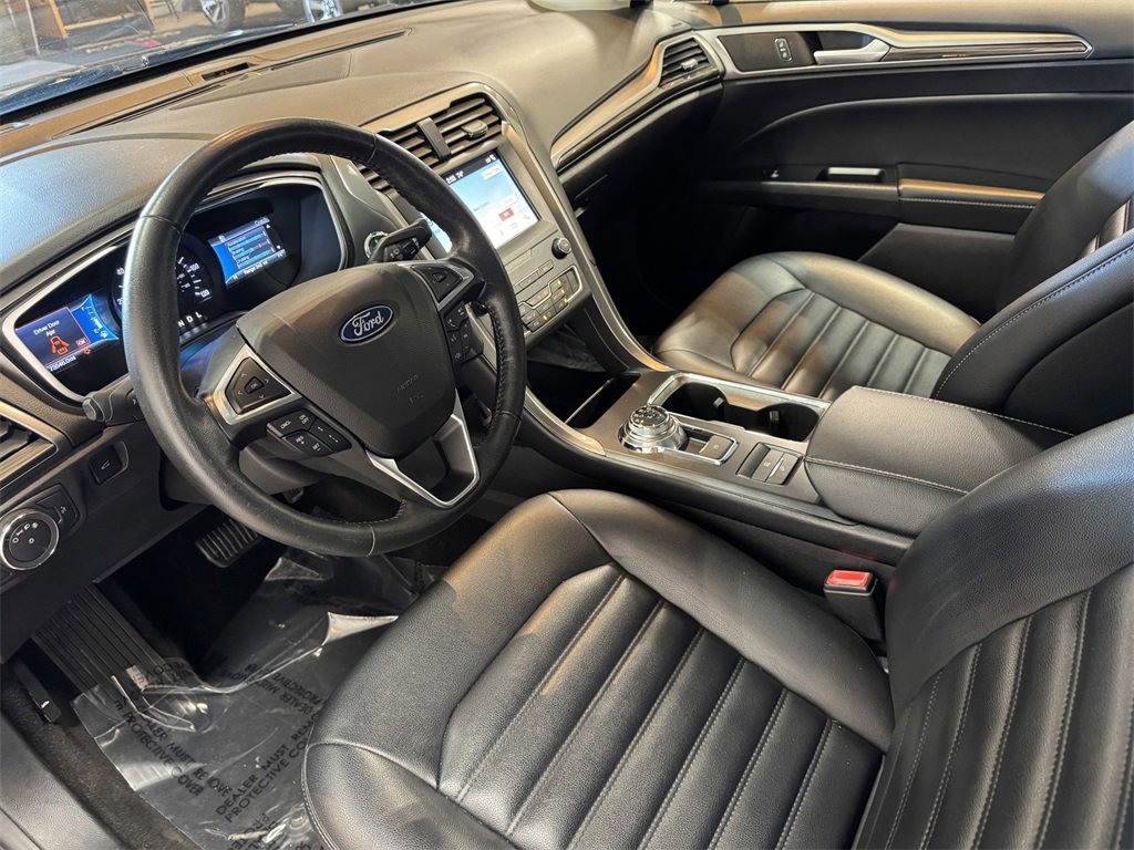 2019 Ford Fusion Hybrid SEL photo 13