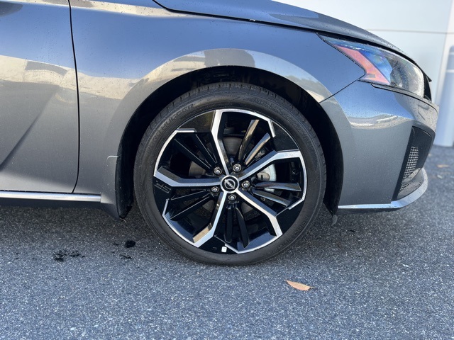 2025 Nissan Altima 2.5 SR photo 3