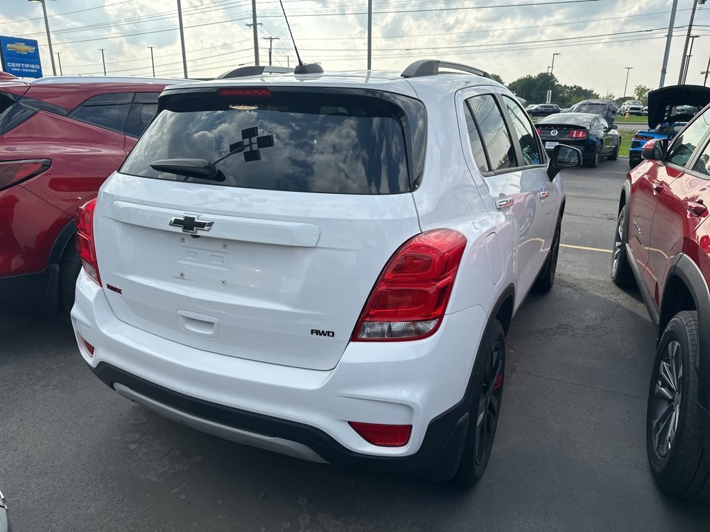 2019 Chevrolet Trax LT photo 2