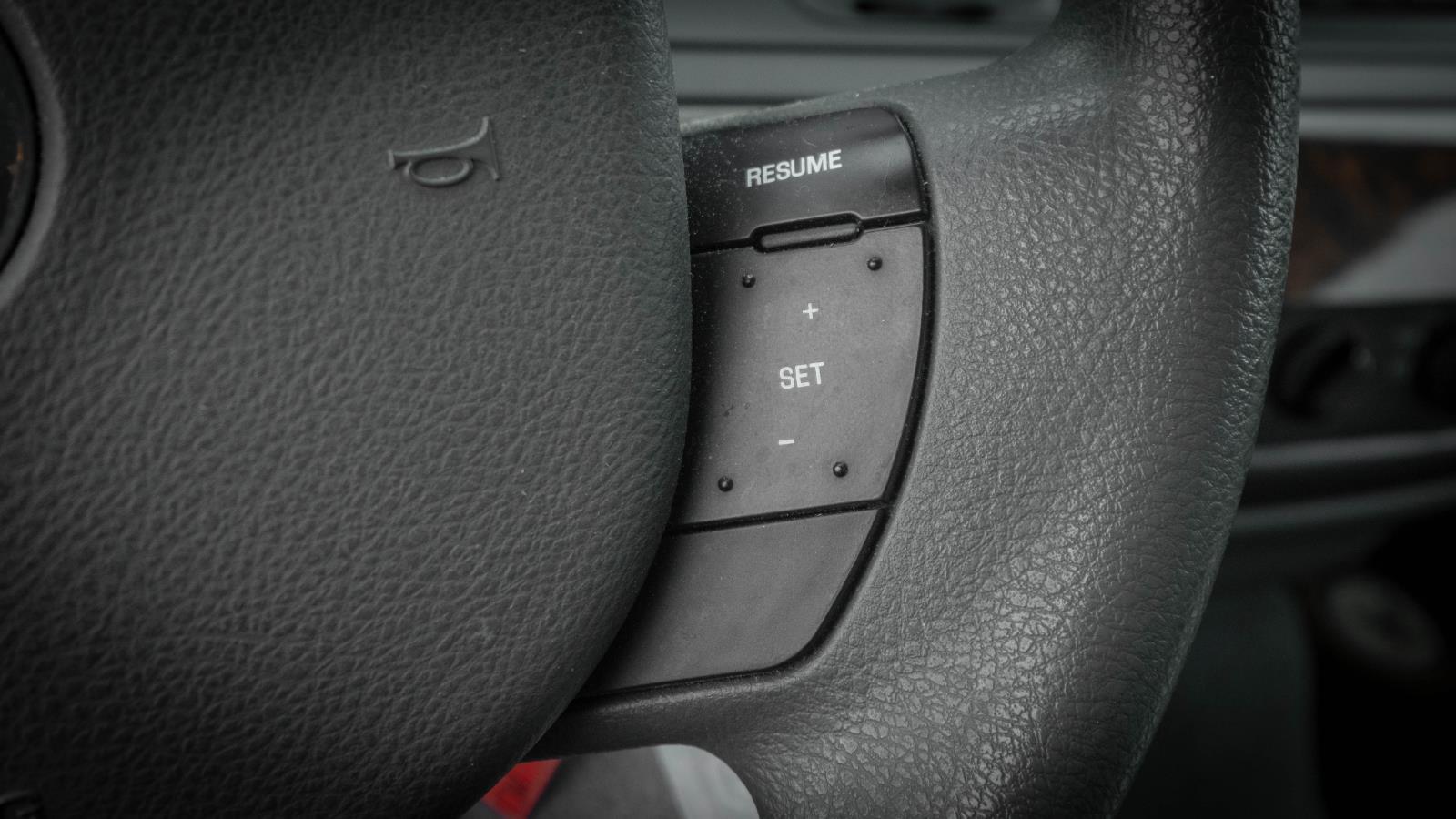2005 Mercury Grand Marquis GS photo 12