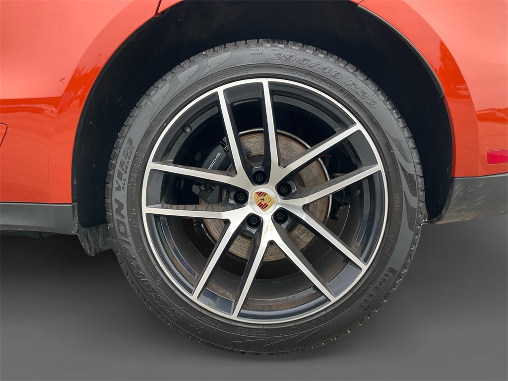 2023 Porsche Macan Base photo 8