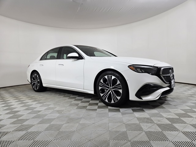 2024 Mercedes-Benz E-Class E350's photo