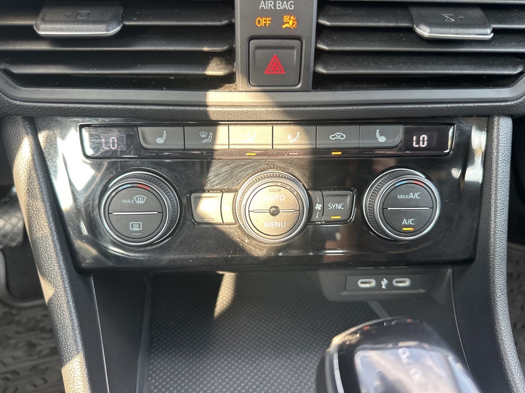 2024 Volkswagen Jetta 1.5T SE photo 16