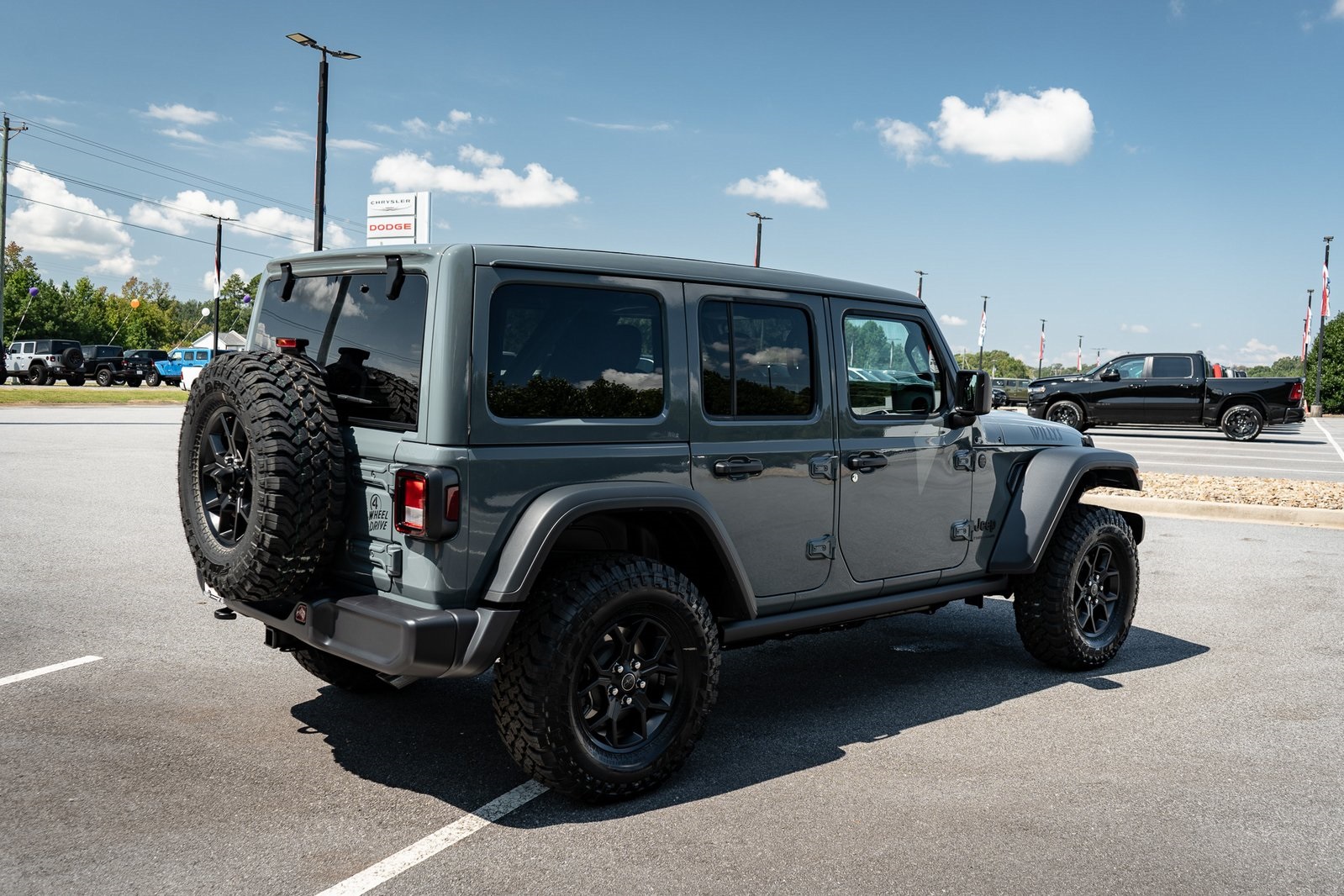 2025 Jeep Wrangler Willys photo 10