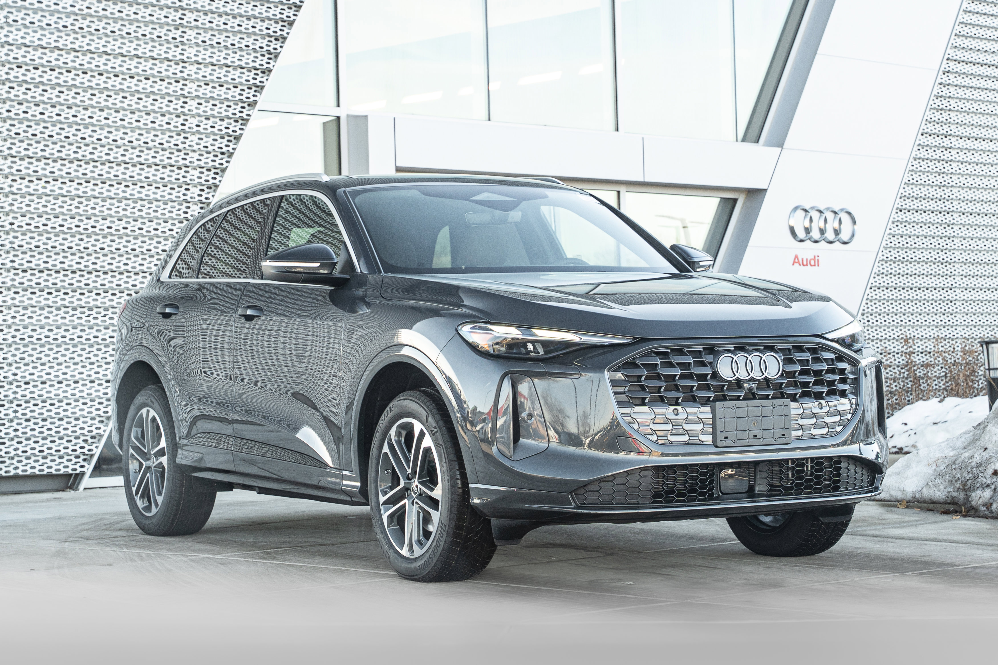 2025 Audi New Q5 Premium's photo