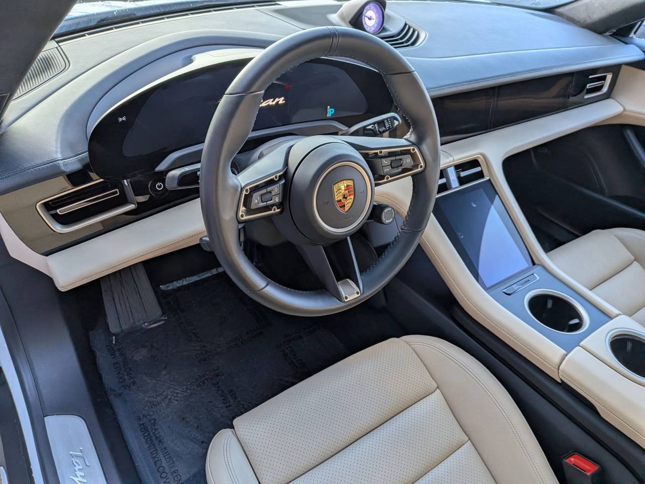 2020 Porsche Taycan Turbo photo 4