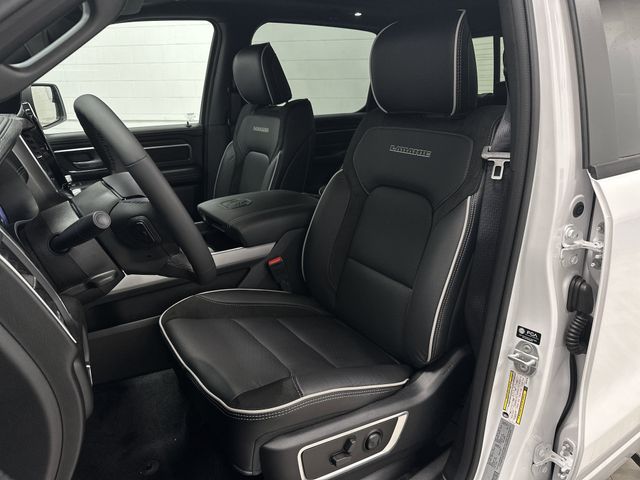 2025 Ram 1500 Laramie photo 4