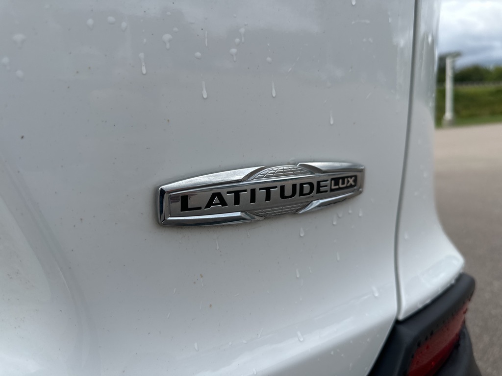 2021 Jeep Cherokee Latitude Lux photo 23