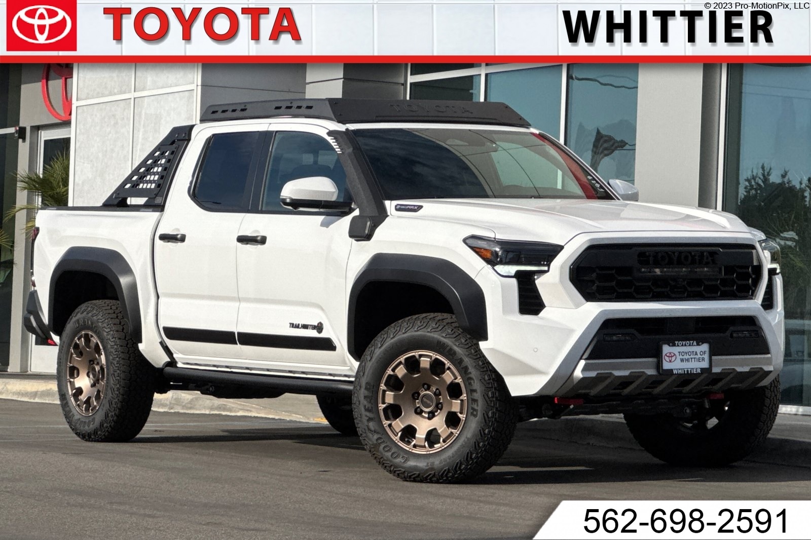2025 Toyota Tacoma Trailhunter's photo