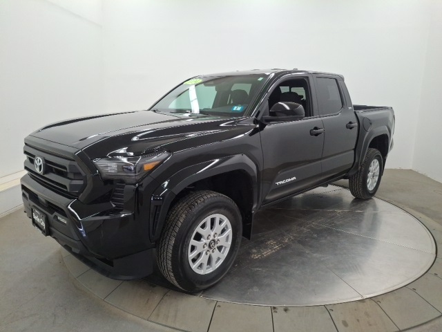 2024 Toyota Tacoma SR5 photo 3