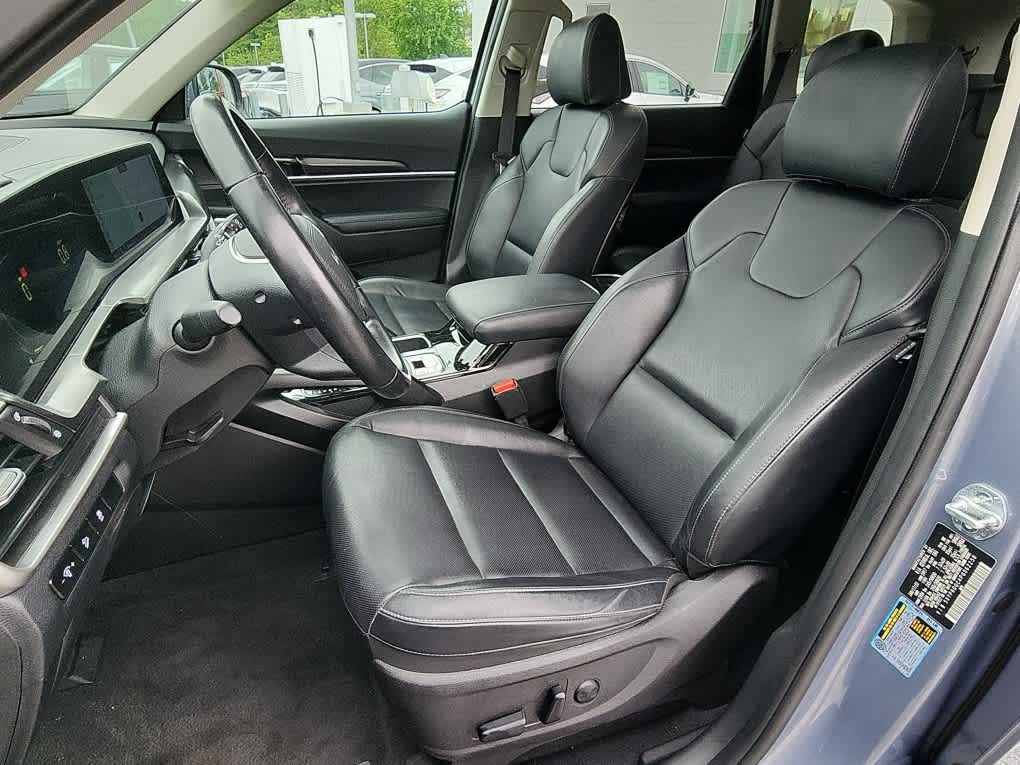 2023 Kia Telluride S photo 10