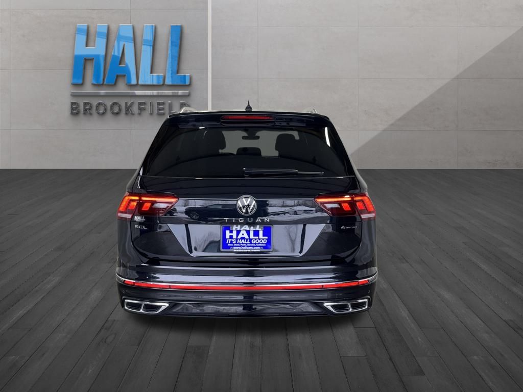 2024 Volkswagen Tiguan SEL R-Line Black photo 4