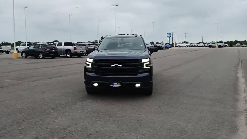 2020 Chevrolet Silverado 1500 RST photo 2