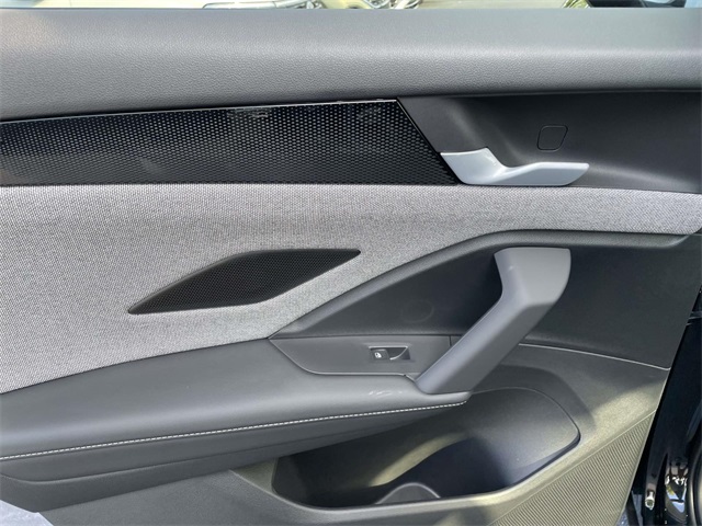2025 Volkswagen Tiguan S photo 10